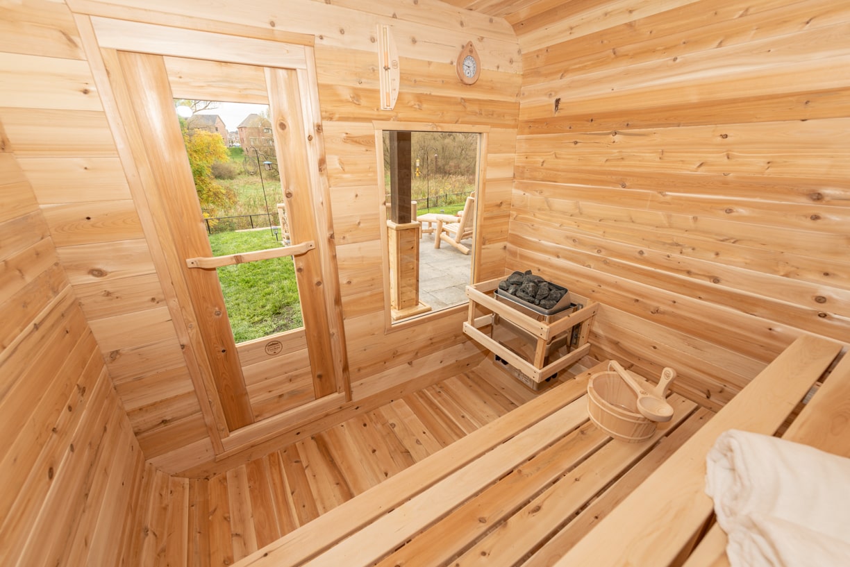Dundalk LeisureCraft CT Luna 2-Person Barrel Sauna CTC22LU