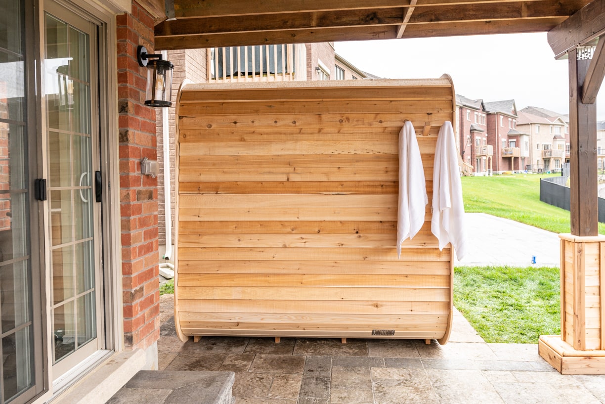 Dundalk LeisureCraft CT Luna 2-Person Barrel Sauna CTC22LU